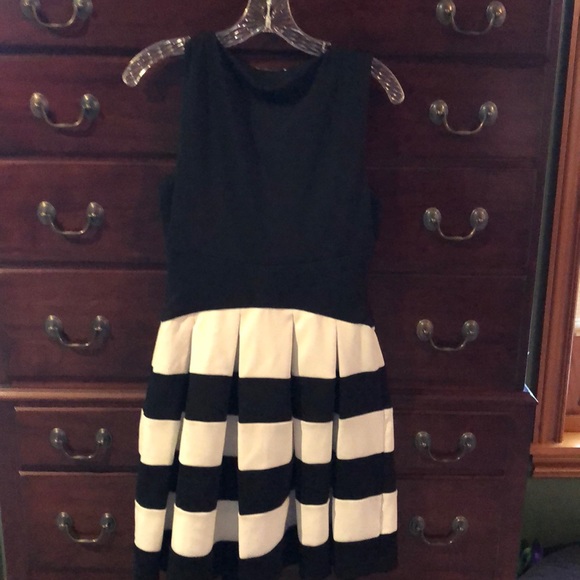 Elle size 6 black and white dress - Picture 3 of 7